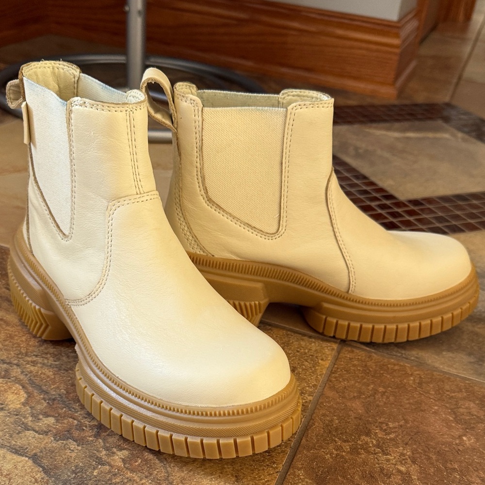 SorelCream Ankle Boots